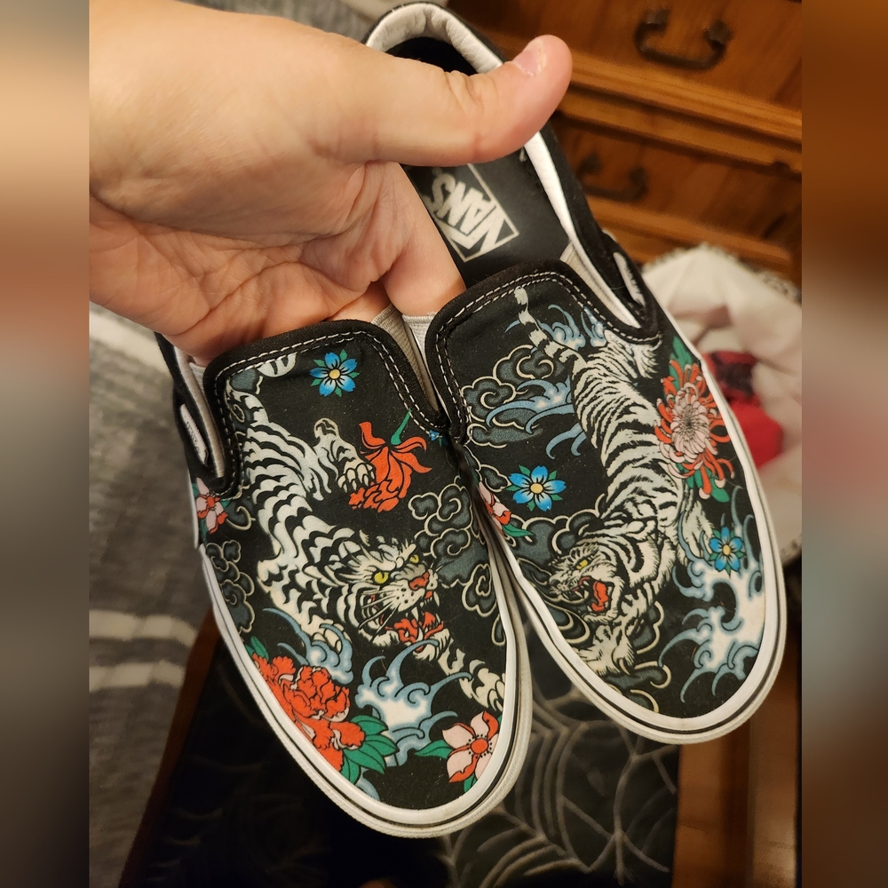 Women's Vans 8.5